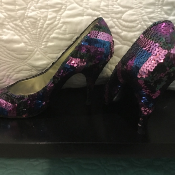 Sequenced Evening Heels,pumps - Picture 4 of 4